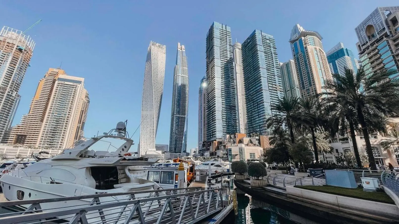 Apartment Urban Oasis 2 Bedrooms In Marina Dubai